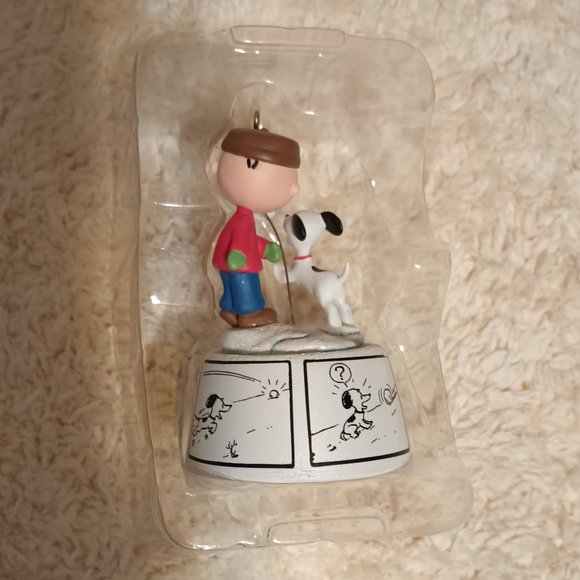 Hallmark Keepsake Ornament, Peanuts 60th Anniversary - Picture 8 of 14